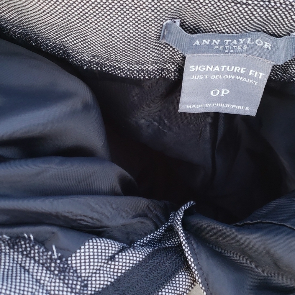 đ
șANN Taylor 2pc suit women's size 0P black - Picture 8 of 8